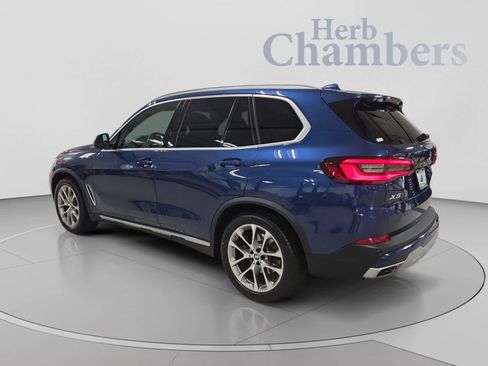 Used 2022 BMW X5 xDrive40i w/ Climate Comfort Package AWD/4WD image 3