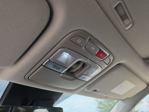 Certified 2025 Kia Telluride SX w/ SX Captain's Chair Package FWD image 30