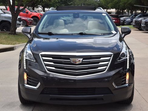 Used 2019 Cadillac XT5 Luxury FWD image 3