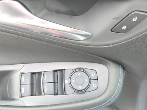 New 2026 Buick Encore GX Sport Touring FWD image 28
