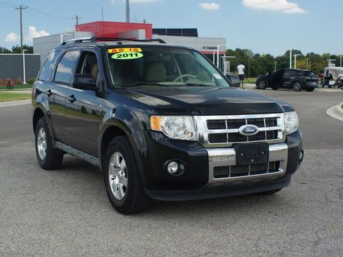 Used 2011 Ford Escape Limited FWD image 2