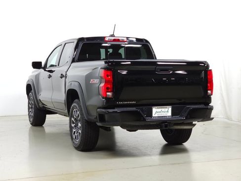 Used 2024 Chevrolet Colorado Z71 w/ Z71 Convenience Package 2 AWD/4WD image 3
