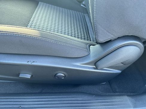 Used 2023 Dodge Challenger R/T w/ Blacktop Package image 18