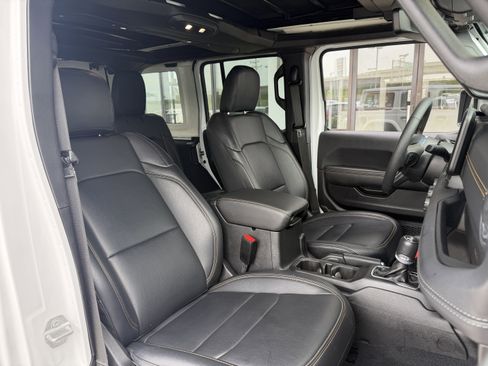 Used 2024 Jeep Wrangler Sahara w/ Technology Group image 24