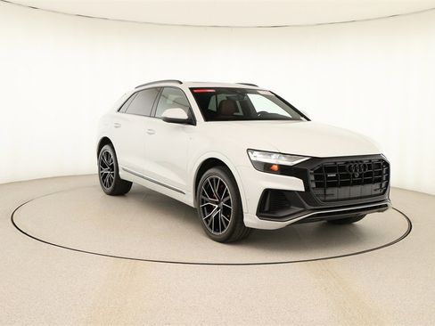 Used 2021 Audi Q8 Premium Plus image 10