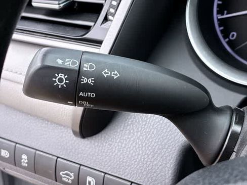 Used 2022 Toyota Camry LE FWD image 27