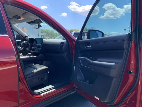 Used 2022 Nissan Pathfinder SL image 28