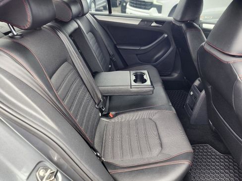 Used 2012 Volkswagen Jetta GLI Autobahn FWD image 26