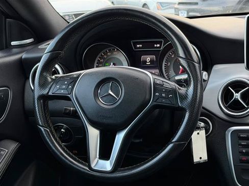 Used 2014 Mercedes-Benz CLA 250 image 28