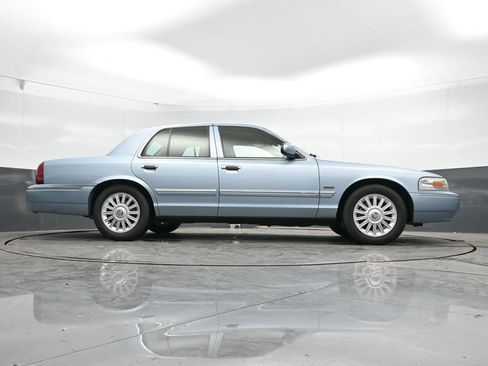 Used 2009 Mercury Grand Marquis LS RWD image 37
