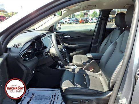 Used 2021 Buick Encore GX Essence FWD image 25