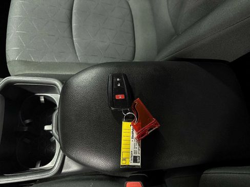 Certified 2025 Toyota RAV4 XLE AWD/4WD image 31