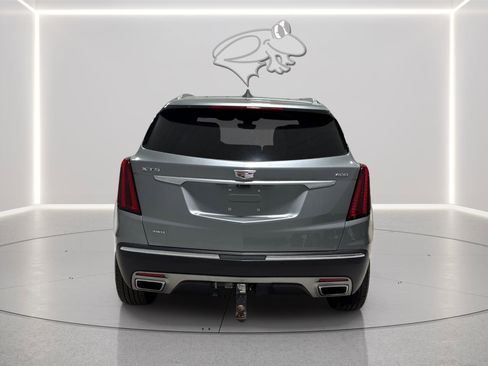 Used 2023 Cadillac XT5 Premium Luxury w/ Technology Package AWD/4WD image 4