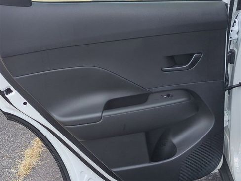 New 2026 Hyundai Kona SE image 27