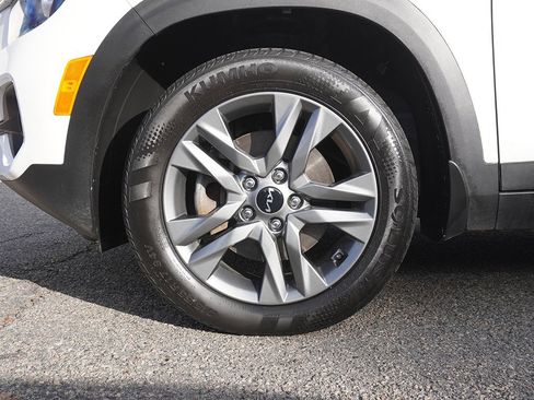 Used 2023 Kia Seltos S w/ Navigation Package image 24