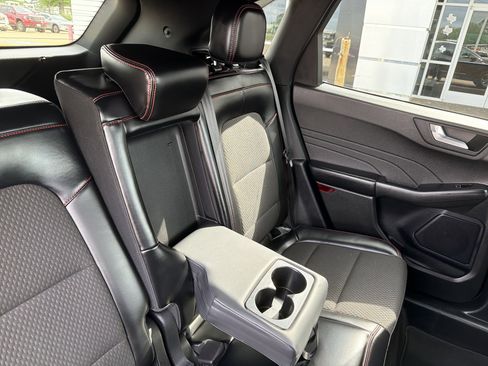 Used 2024 Ford Escape ST-Line AWD/4WD image 13