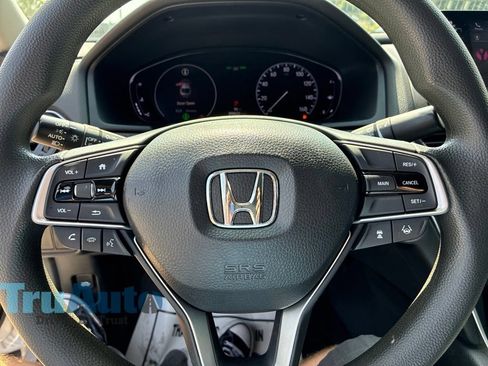 Used 2020 Honda Accord EX image 16