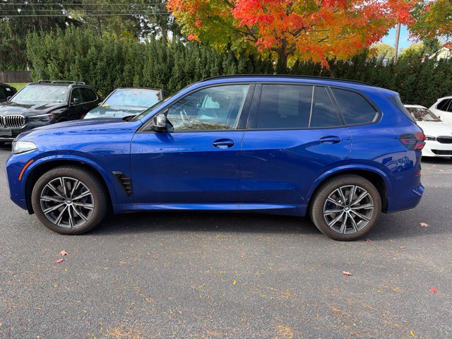 Used 2026 BMW X5 M60i AWD/4WD image 1