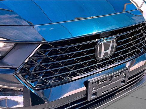 Used 2023 Honda Accord Sport image 29