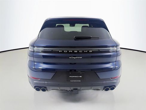 New 2026 Porsche Cayenne image 25