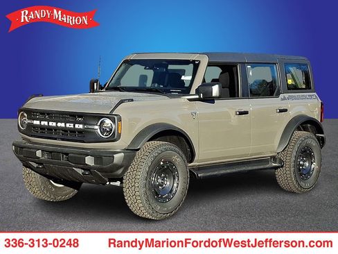 New 2025 Ford Bronco 4-Door w/ Sasquatch Package AWD/4WD image 1