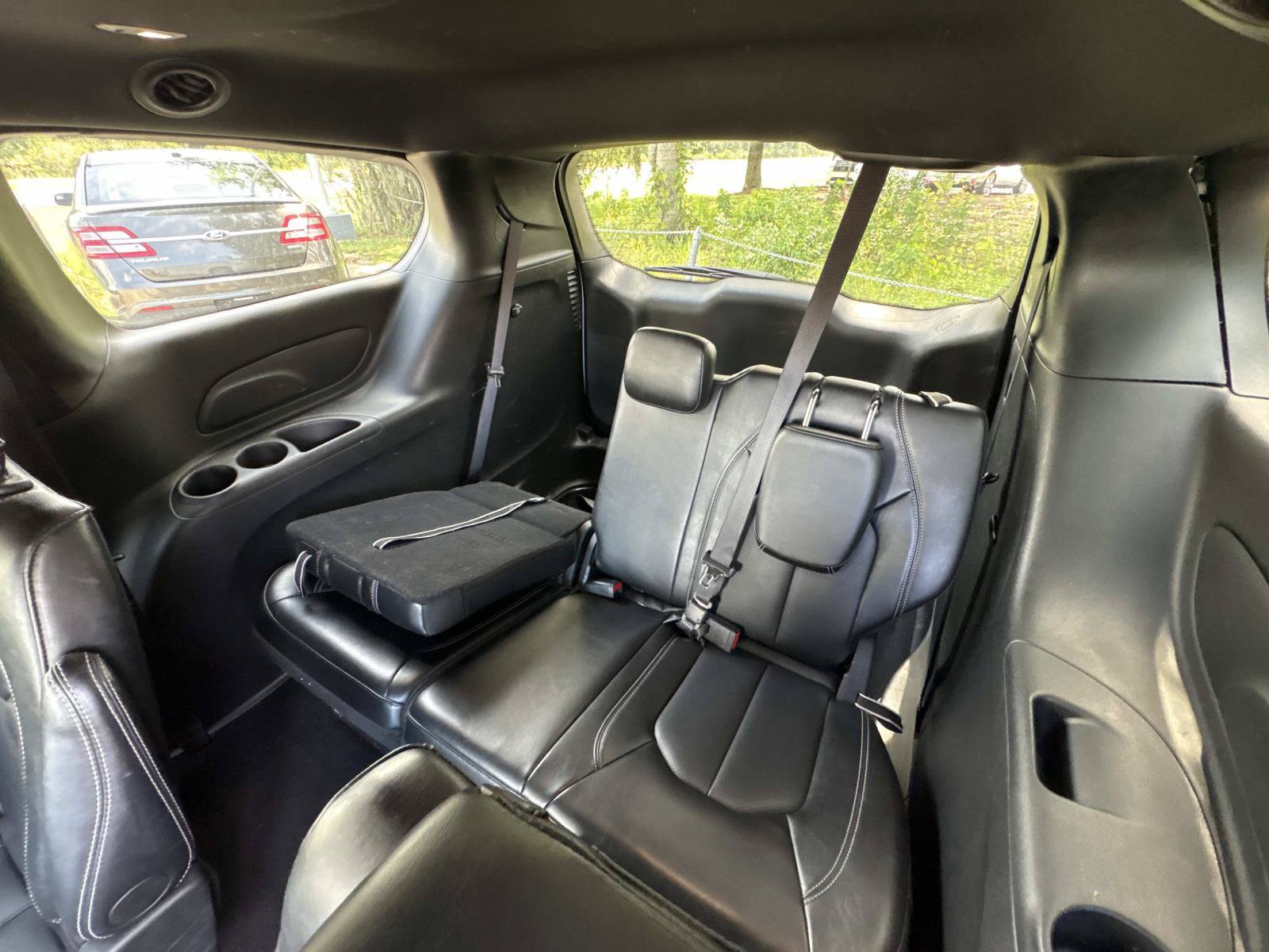 Certified 2025 Chrysler Pacifica Select FWD image 13
