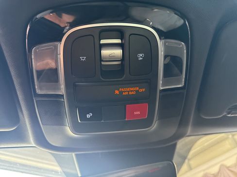 Used 2025 Hyundai Tucson Limited image 27