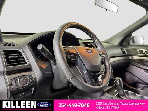 Used 2019 Ford Explorer XLT w/ Class III Trailer Tow Package FWD image 8