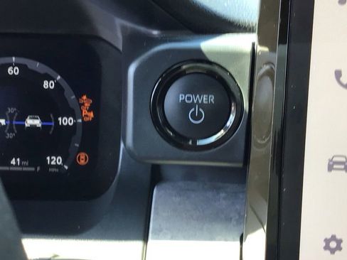 Used 2024 Toyota Tacoma Trailhunter image 23