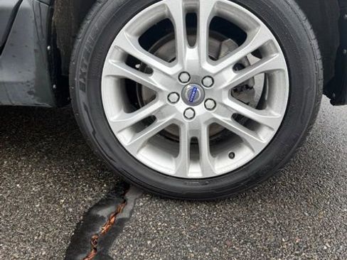 Used 2016 Volvo XC70 T5 Premier w/ Proximity Package image 14