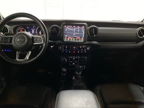 Used 2022 Jeep Wrangler Unlimited Sahara AWD/4WD image 12