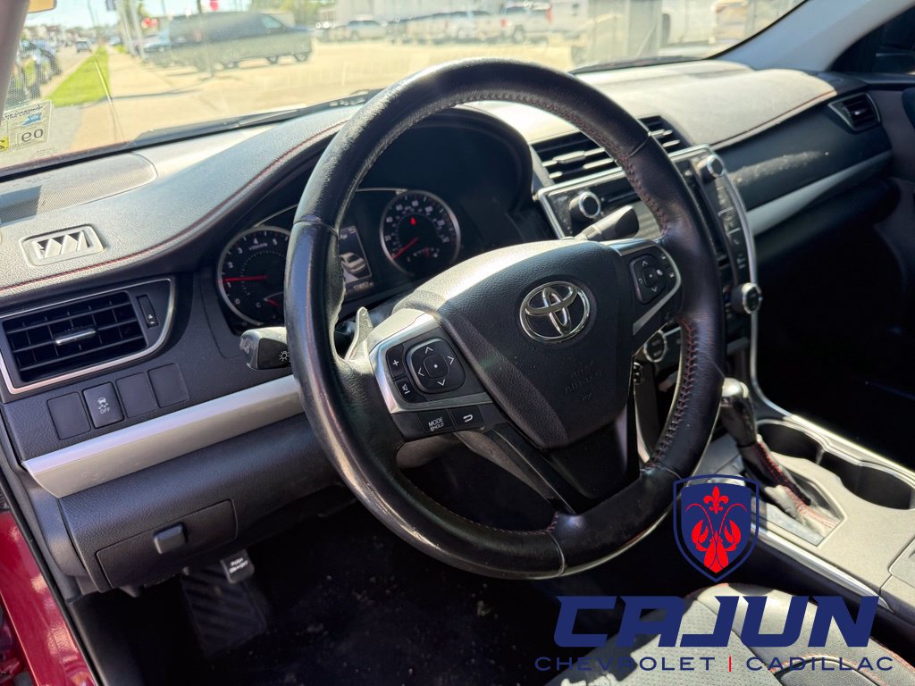 Used 2017 Toyota Camry XSE w/ Moonroof Package FWD image 7