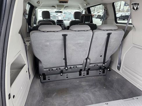 Used 2009 Dodge Grand Caravan SE image 22