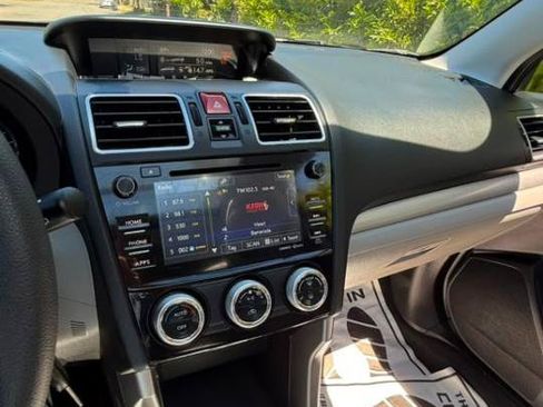 Used 2018 Subaru Forester 2.5i Premium AWD/4WD image 2