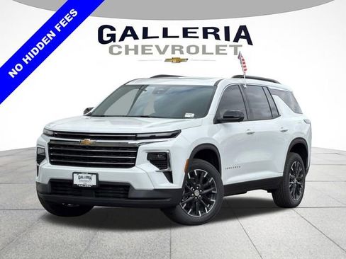 New 2026 Chevrolet Traverse LT image 2