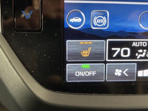 Used 2025 Subaru Forester Limited AWD/4WD image 23