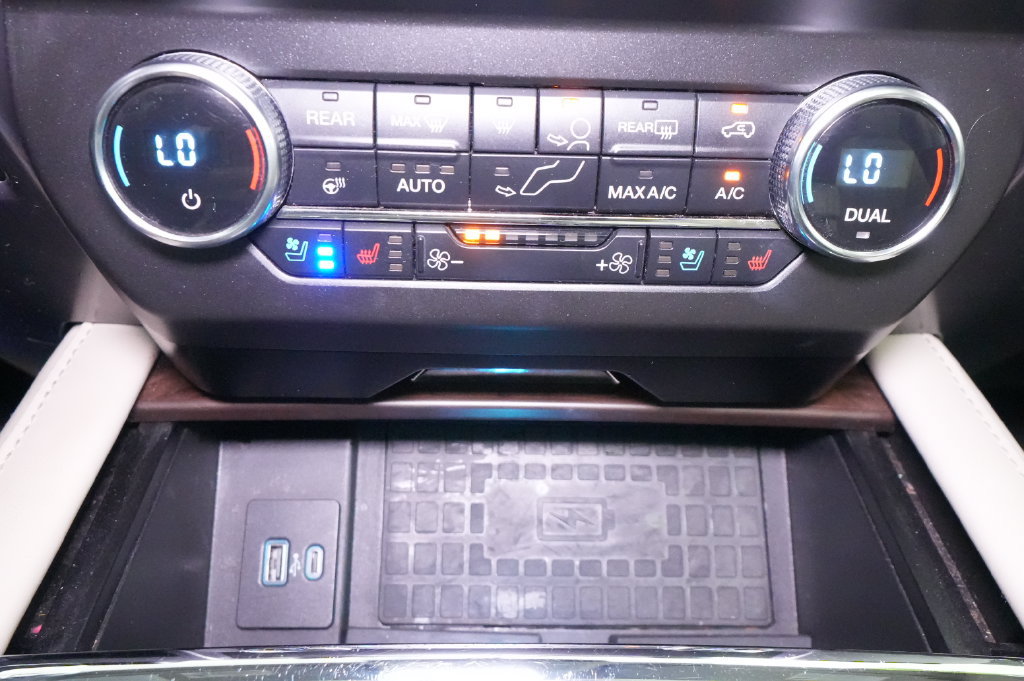 Used 2020 Ford Expedition Platinum AWD/4WD image 38