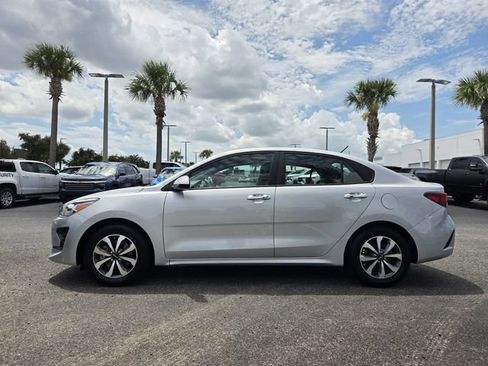 Used 2022 Kia Rio S w/ Technology Package FWD image 3