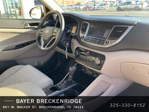Used 2018 Hyundai Tucson SE w/ Cargo Package image 21