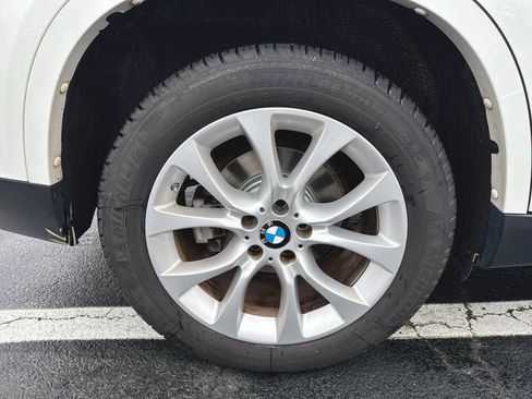 Used 2014 BMW X5 xDrive35d image 31