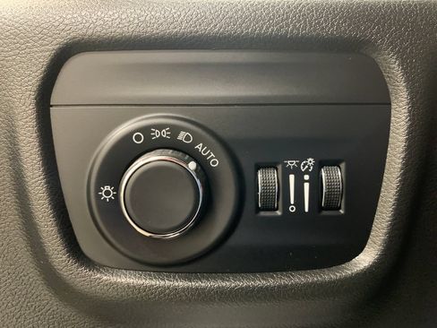 Used 2023 Jeep Grand Cherokee L Laredo AWD/4WD image 26