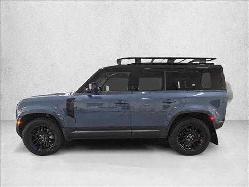 Certified 2023 Land Rover Defender 110 SE AWD/4WD image 8