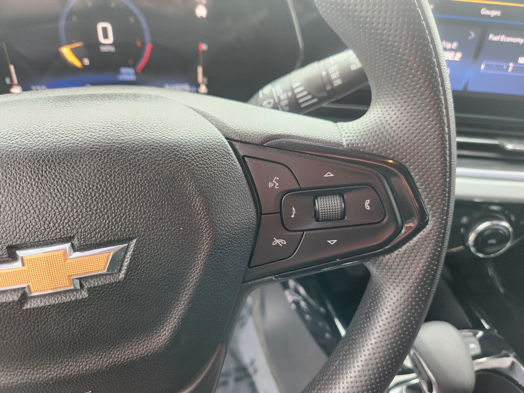 Used 2024 Chevrolet Trax LT FWD image 24