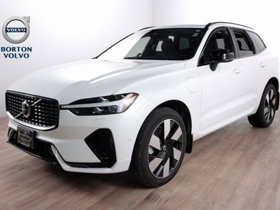 Used 2024 Volvo XC60 T8 Plus w/ Climate Package