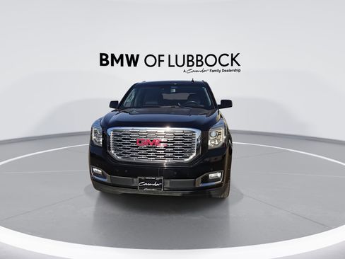 Used 2018 GMC Yukon Denali w/ Denali Ultimate Package image 3