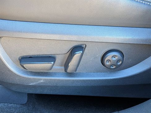 Used 2023 INFINITI QX50 Luxe image 16