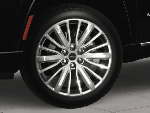 New 2025 Jeep Wagoneer Series II image 11