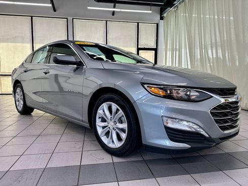 Certified 2025 Chevrolet Malibu LT image 3