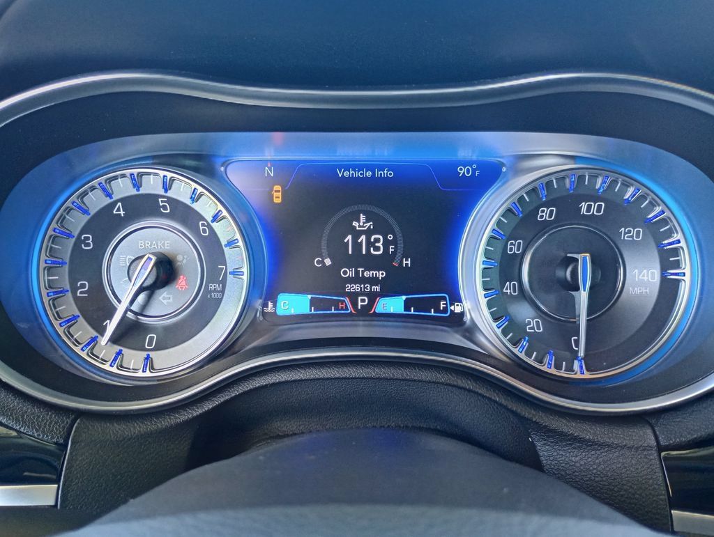 Used 2023 Chrysler 300 Touring RWD image 14