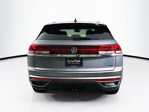 Used 2024 Volkswagen Atlas Cross Sport SE AWD/4WD image 7